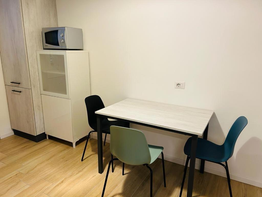 Easy Room Italy Rogoredo Milão Exterior foto